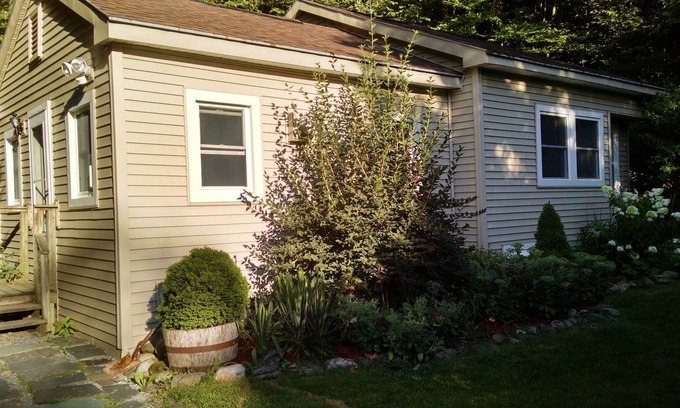 Cambridge Cottage | Peaceful Cottage Retreat