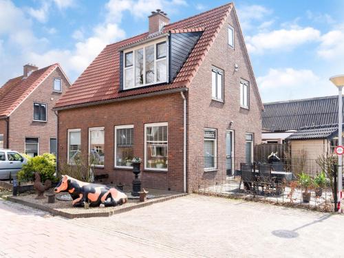 Elim House | Peaceful Family Home in Elim