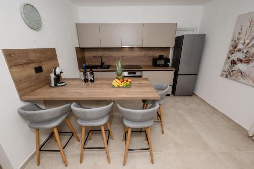 Rab Apartment | Peaceful Haven near the Sea-Apartments Torlak Rab