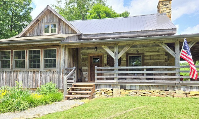 Lynx Cabin | Peaceful historic log cabin getaway on 40 acres - NO cleaning fee!