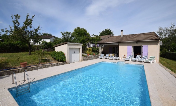 Sampzon House | Peaceful holiday home in Sampzon with pool