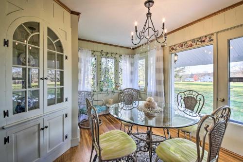 Bath House | Peaceful Maine Home with Patio Ocean Inlet Getaway!