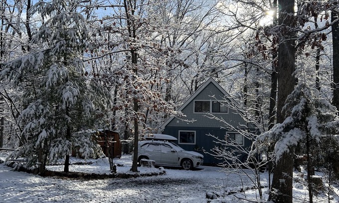 Bergton Ski Chalet | Peaceful Mountain Chalet and Garden House on six acres minutes from Bryce Resort