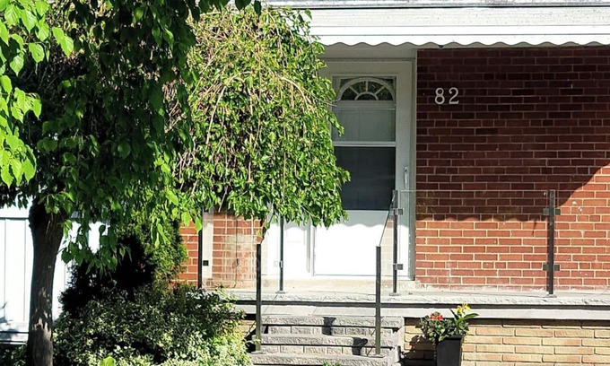 Newmarket House | Peaceful, relaxing 3-bedroom house with a big backyard in Newmarket