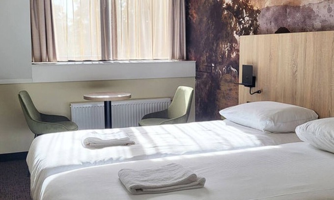 Eerbeek Hotel | Peaceful Stay with Woodland Views, Perfect for Couples & Nature Walks