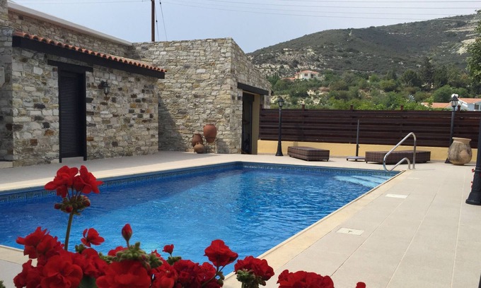 Kato Drys Cottage | Peaceful stone-built cottage at the edge of a beautiful, traditional village