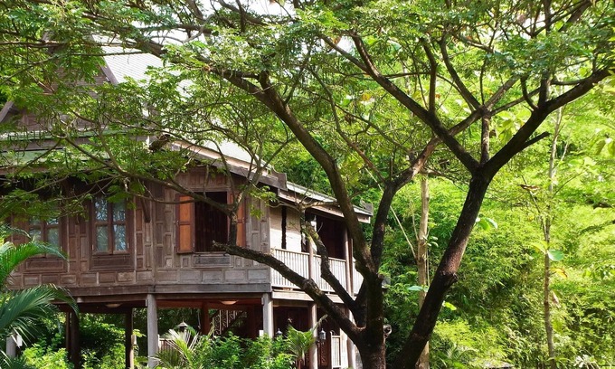 Nong Chok Resort | Peaceful Traditional Thai Wood House Experience w/Garden