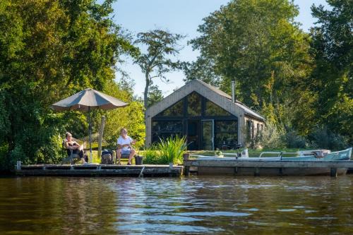 Grou House | Pean-buiten Waterlodges