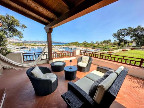 Puntaldia Apartment | Pearl Home - Sea View and 10 min from La Cinta and Lu Impostu Beach