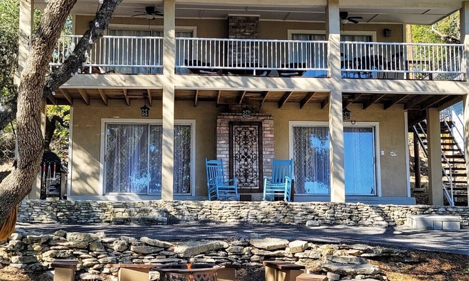 Lakehills House | Pebble Beach Lakehouse Oasis with Medina Lake Views!