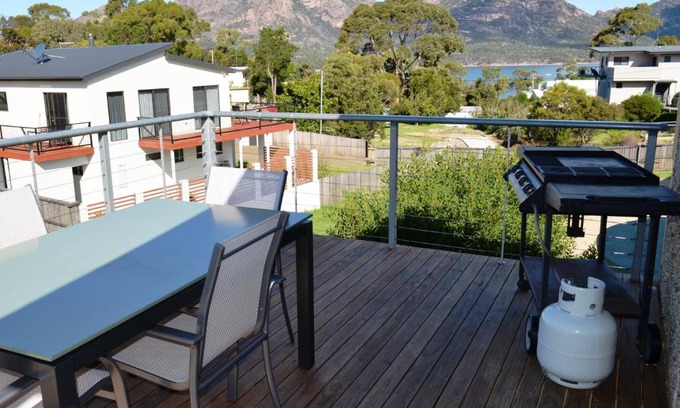 Coles Bay House | Pebble Shack