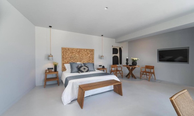 Nikiana Villa | Pegasus Suite - Cavalier suites
