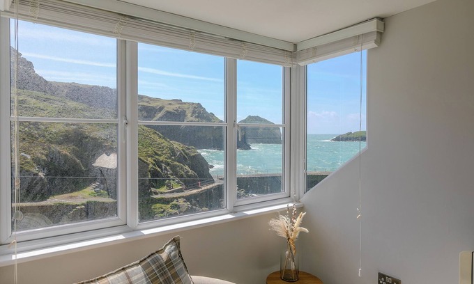 Mullion Cottage | Penelope