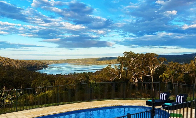 Broadwater House | Peninsula Hideway - Secluded Summer Escape with Pool and Pristine Views