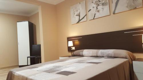 Vilafranca del Penedes House | Pensión Avenida