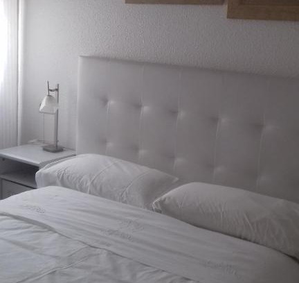 Ermitagana Bed & Breakfast | Pensión Room Pamplona