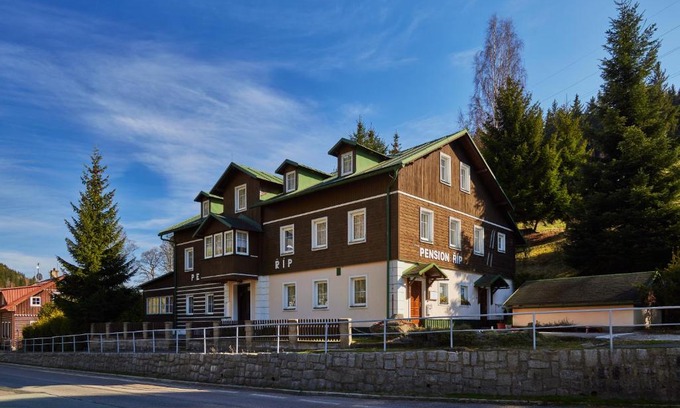 Velka Upa House | Pension Říp