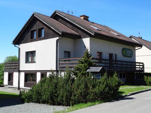 Destne House | Pension Arnika