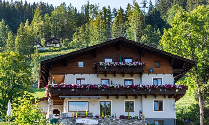 Wagrain House | Pension Anni