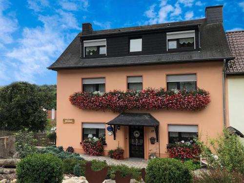 Ockfen House | Pension Biewer