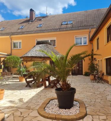 Rothenburg/O.L. House | Pension Cubana