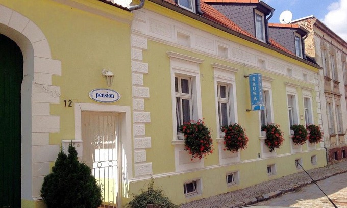 Calbe House | pension & sauna AM LORENZ