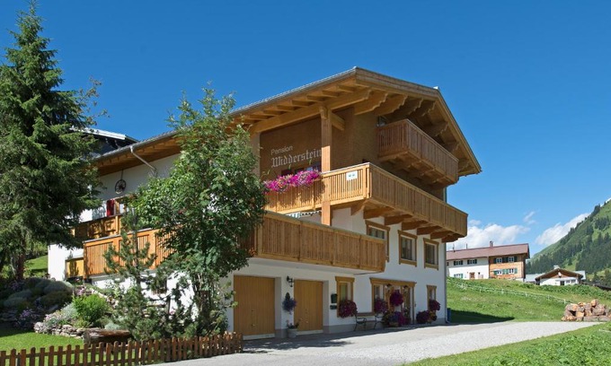 Lech am Arlberg House | Pension Widderstein