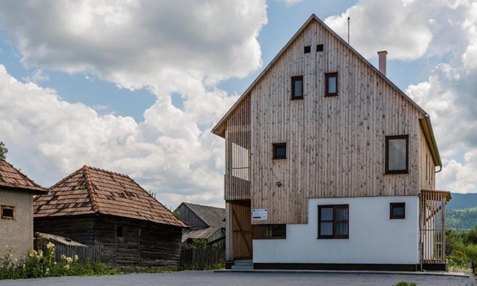 Suseni Bed & Breakfast | Pensiunea Agroturisticā Lukács Panzió