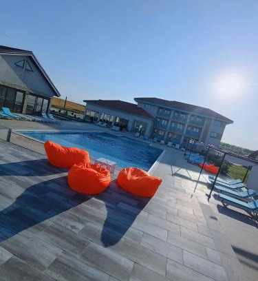 Colina House | Pensiunea Aura Deltei