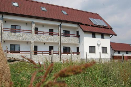 Novaci House | Pensiunea Bogdan