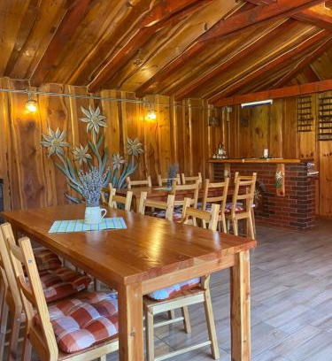 Rasnov House | Pensiunea Cold Mountains