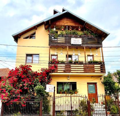 Curtea De Arges House | Pensiunea Cristiana