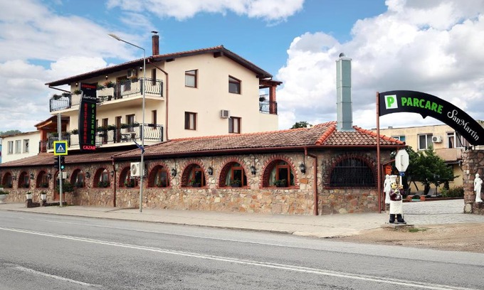 Sanmartin House | Pensiunea SanMartin