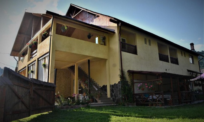 Bicazu Ardelean House | Pensiunea Sorina Deea