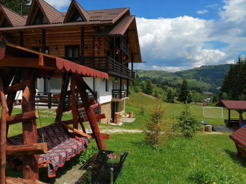 Vatra Dornei Villa | Pensiunea Waldhaus - Vatra Dornei