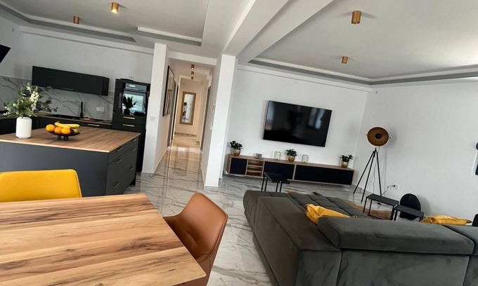 Denovici Apartment | Penthouse/Apartment mit Meerblick in der Bucht von Kotor