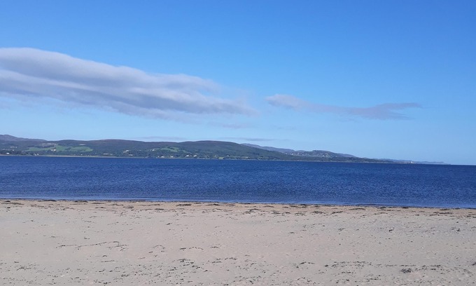 Fahan Apartment | PENTHOUSE APARTMENT overlooking the beach views of Inch Island,Fahan Marina etc.