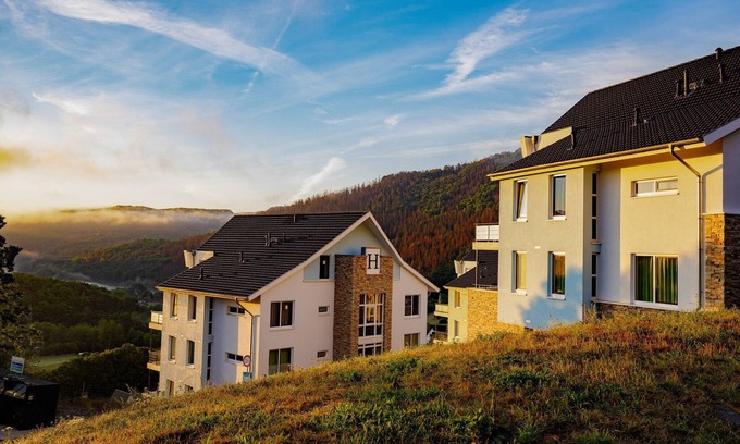 Heimbach Apartment | Penthouse in Eifel with Sauna and Balcony