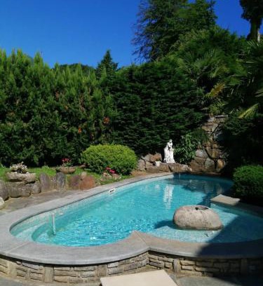 Castagnea Villa | Penthouse in the green with private pool and garden