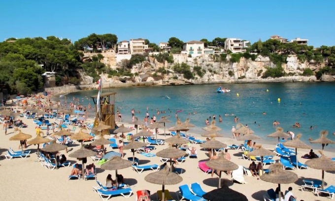 Cala Anguila-Cala Mendia Apartment | Penthouse Las Palmeras by Interhome