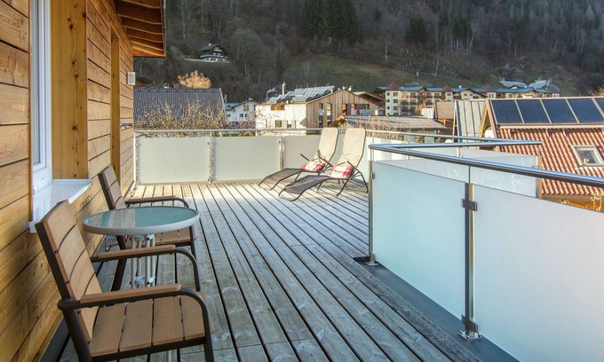 Schuttdorf Villa | Penthouse near the Schmitten ski area