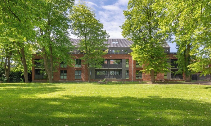 Zentrum Apartment | Penthouse Tine vacation apartment in Husum for up to 3 people