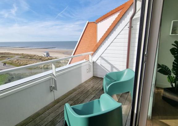 Cadzand-Bad Apartment | Penthouse Windkracht 10 aan het strand van Cadzand