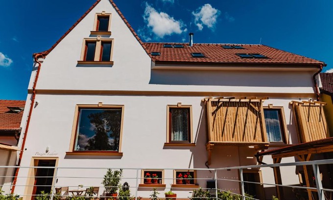 Dolni Dunajovice House | Penzion Lederer