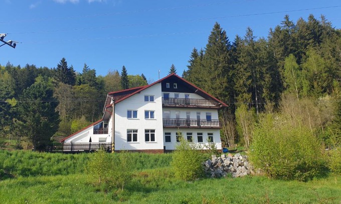 Smolne Pece Hotel | Penzion Lumis