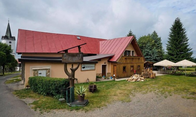 Prichovice House | Penzion minigolf Příchovice by Interhome