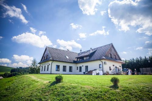Snezne Hotel | Penzion Pod Dratnikem