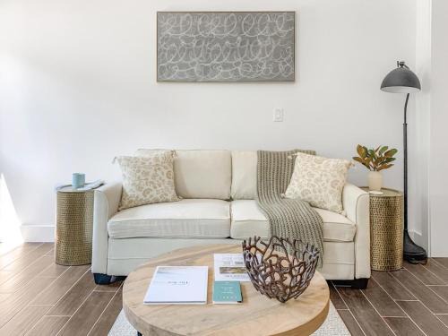 Langley Apartment | Perch - Baker's Acres