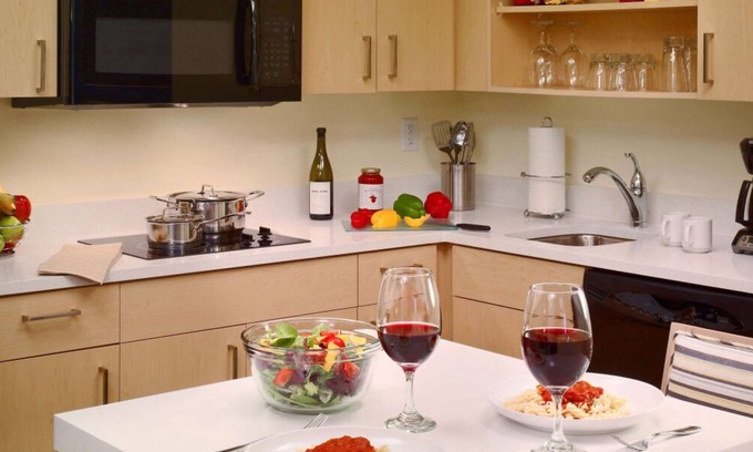 Parsippany House | Perfect for Romantic Vacay! Spacious Unit! Breakfast & Parking! Pets Allowed!