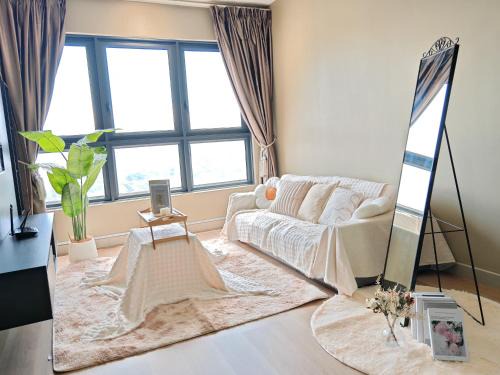 Taman Pertama Apartment | Perfect for Families & Larger Groups, KL MRT- M Vertica